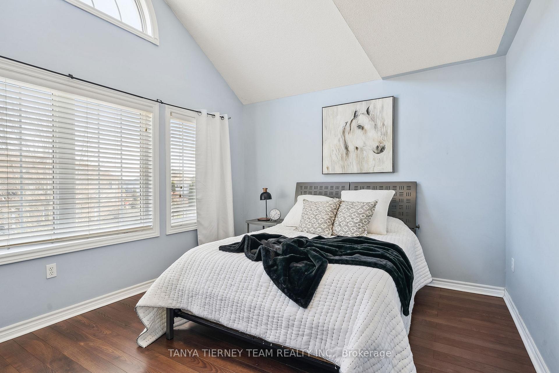 Photo 27 of 170 Sleeman Square, Clarington, Courtice — HOMEH