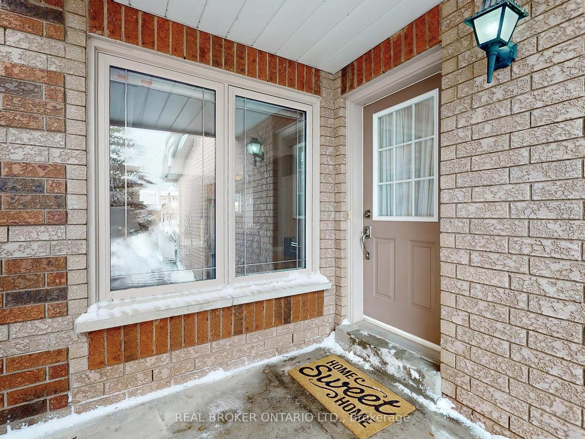 Photo 4 of 24 Highmore Avenue, Caledon, Bolton East — HOMEH