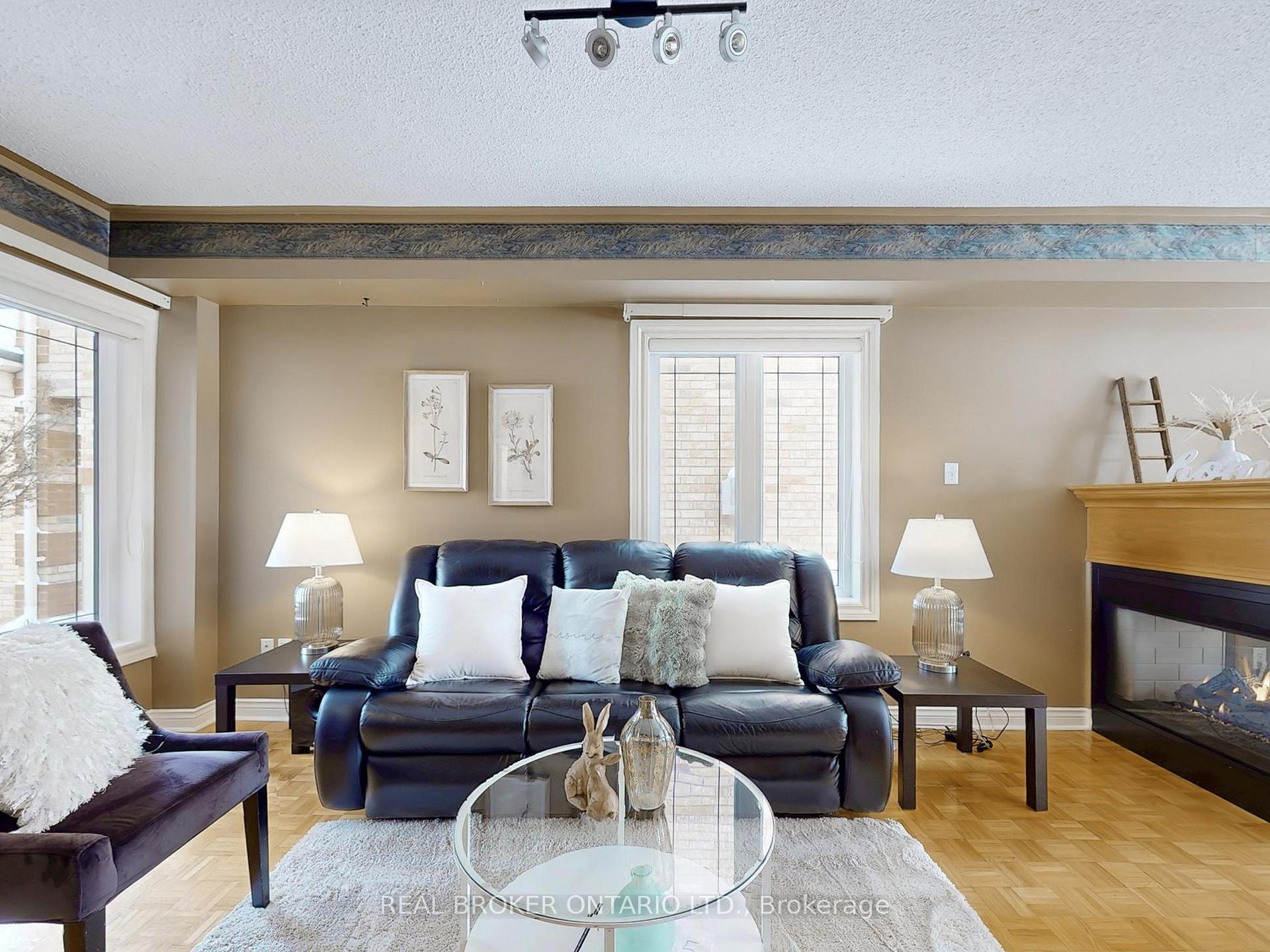 Photo 7 of 24 Highmore Avenue, Caledon, Bolton East — HOMEH