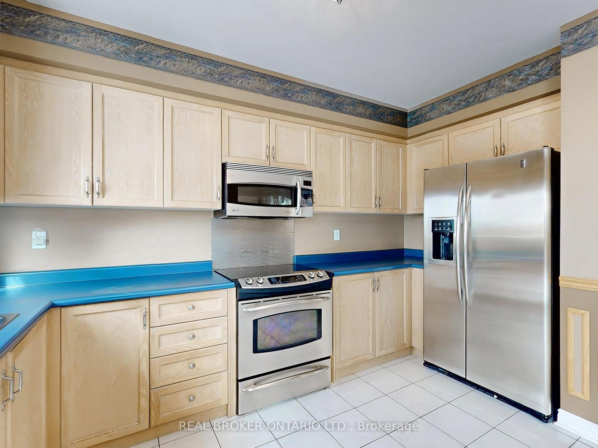 Photo 12 of 24 Highmore Avenue, Caledon, Bolton East — HOMEH