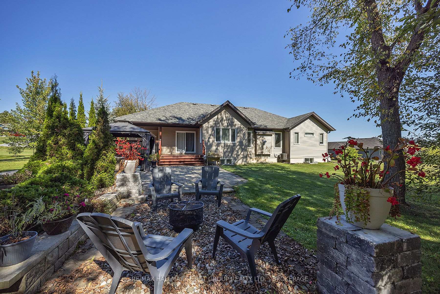 Photo 4 of 1036 Kam Avenue, Frontenac, Frontenac South — HOMEH