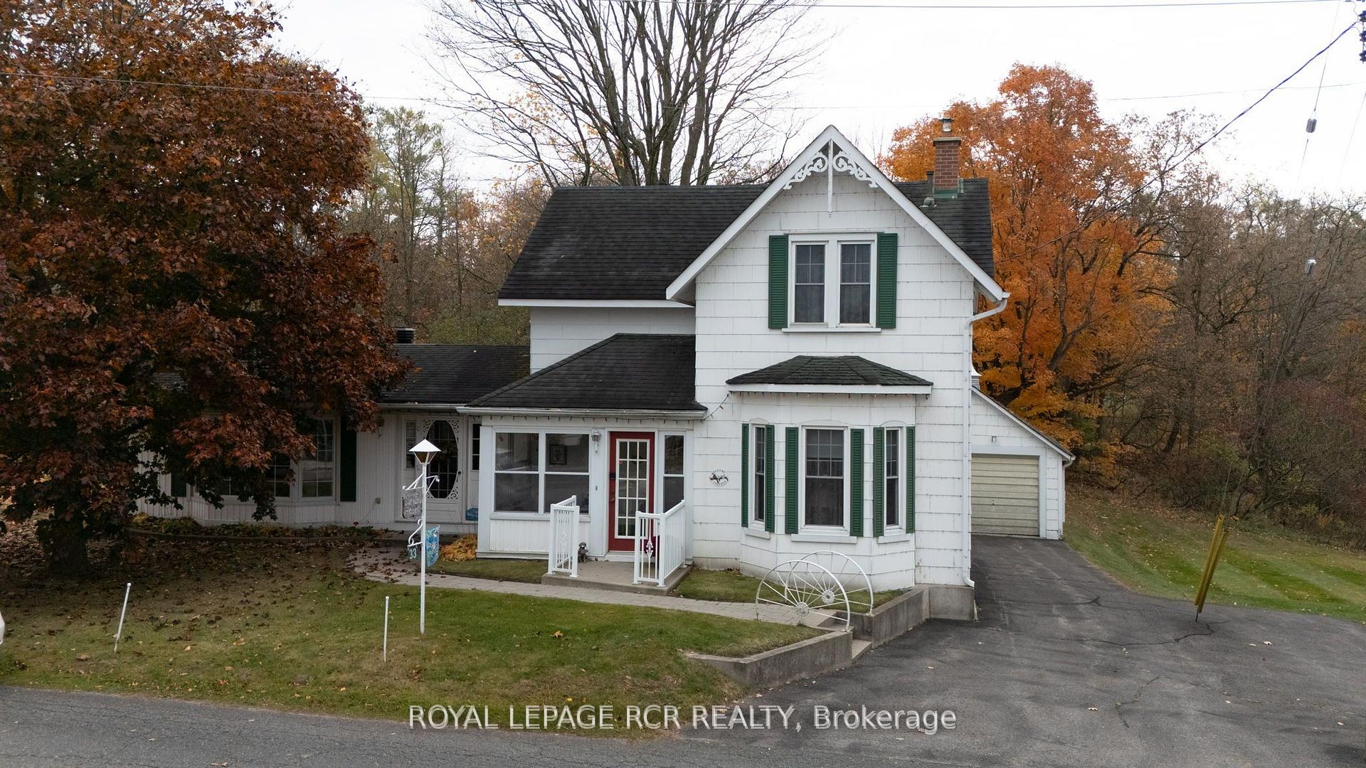 Photo 2 of 33 Pine Avenue, Caledon, Palgrave — HOMEH