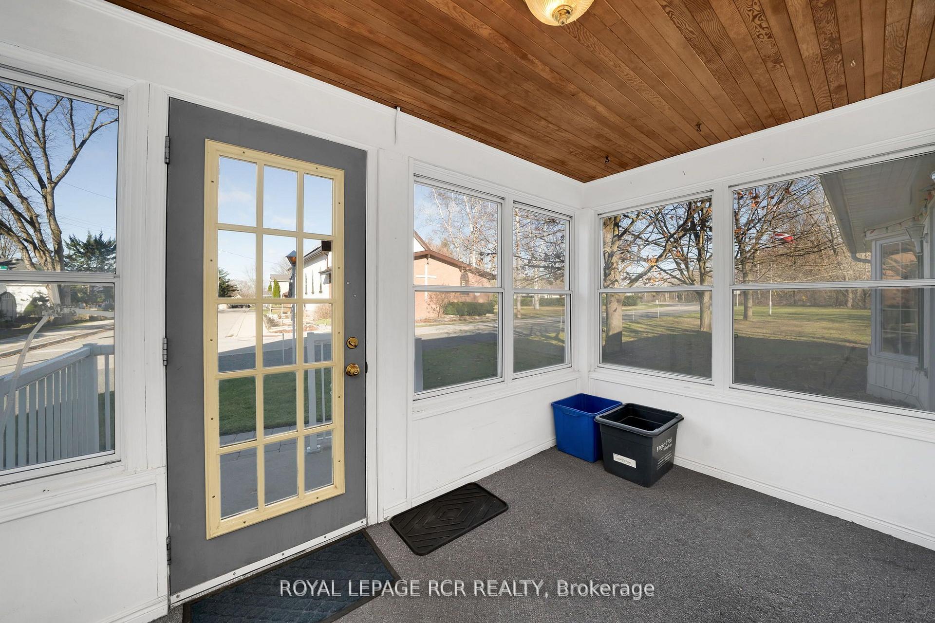 Photo 7 of 33 Pine Avenue, Caledon, Palgrave — HOMEH