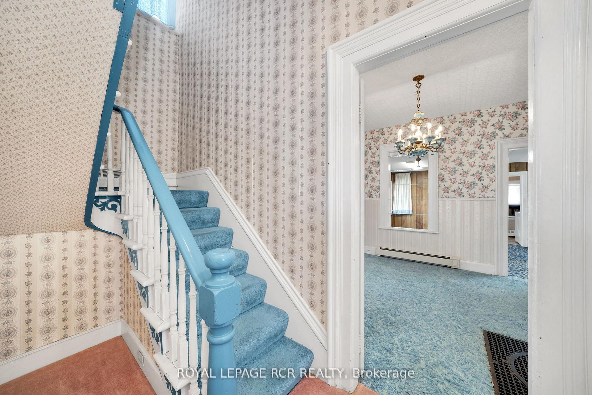 Photo 9 of 33 Pine Avenue, Caledon, Palgrave — HOMEH