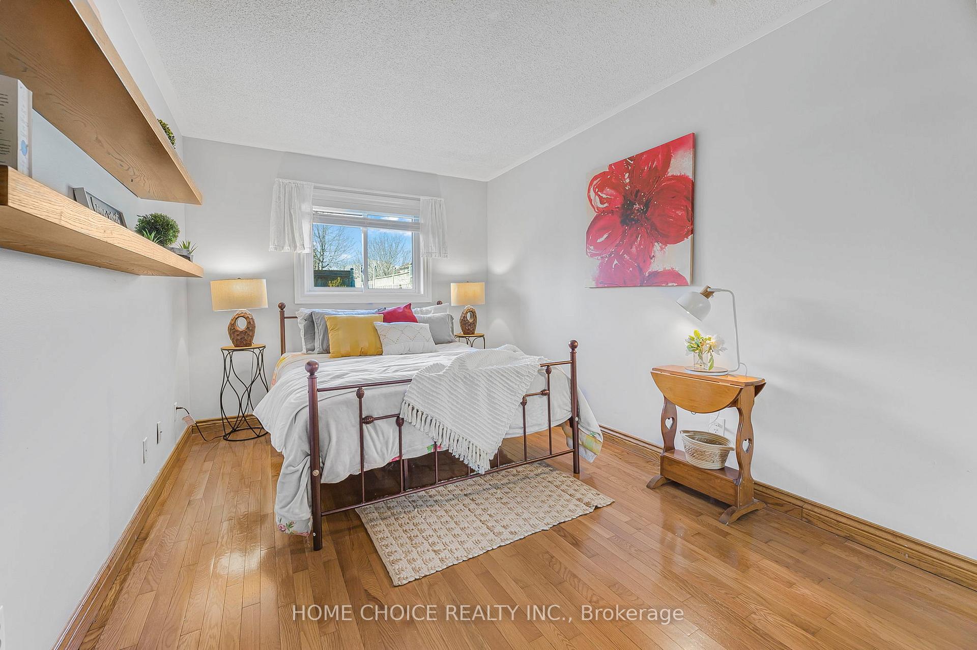 Photo 19 of 40 Meadowview Boulevard, Clarington, Bowmanville — HOMEH