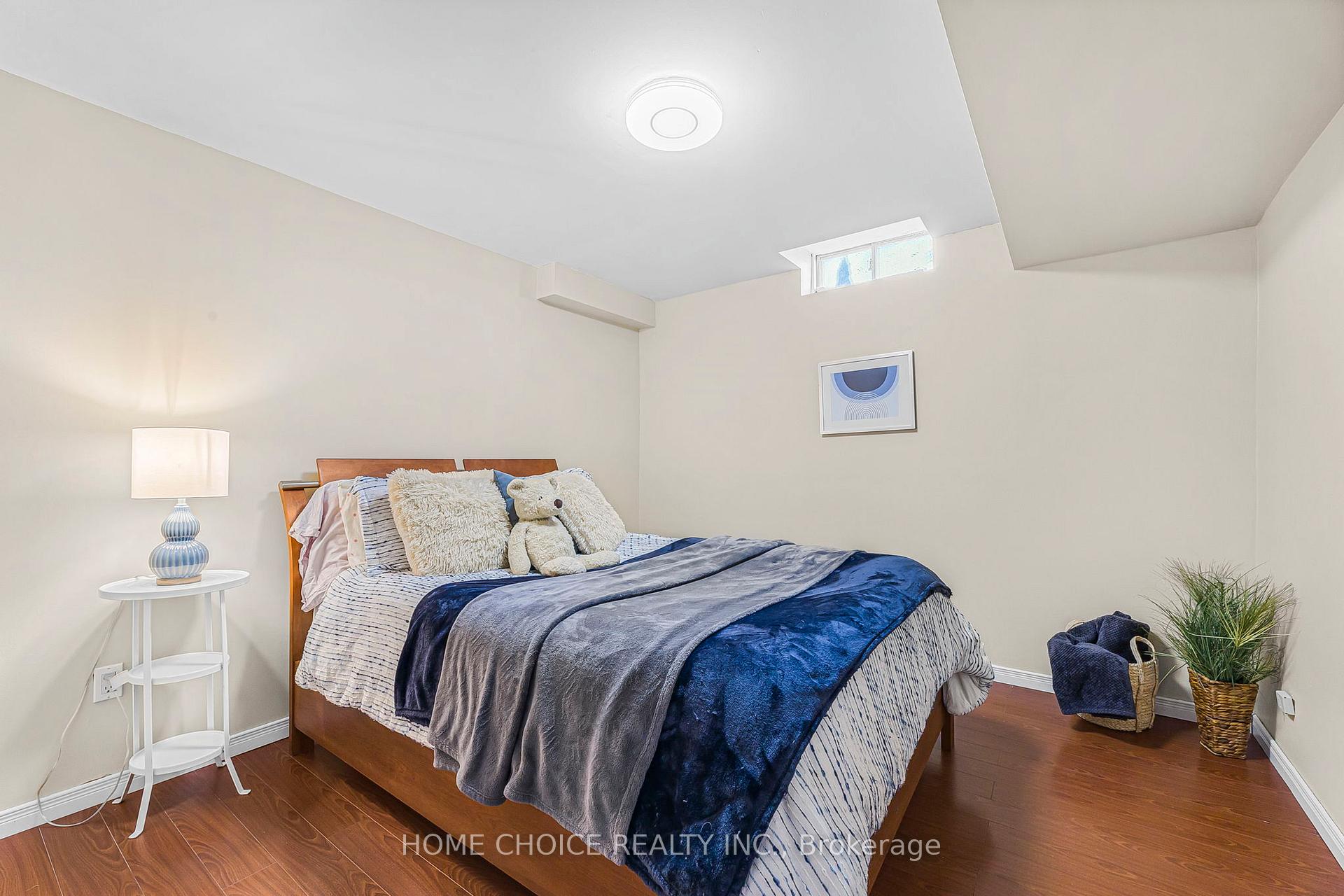 Photo 27 of 40 Meadowview Boulevard, Clarington, Bowmanville — HOMEH