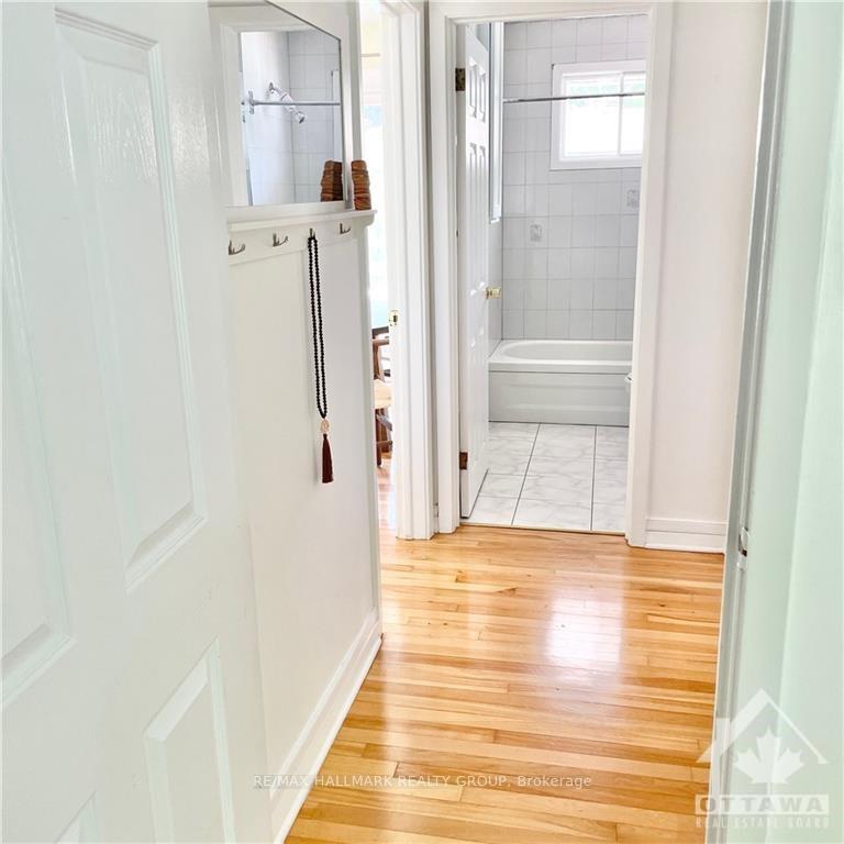 Photo 12 of 1027 Connaught Avenue, Ottawa, Queensway Terrace North — HOMEH