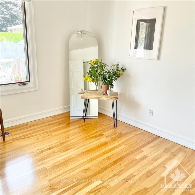 Photo 16 of 1027 Connaught Avenue, Ottawa, Queensway Terrace North — HOMEH