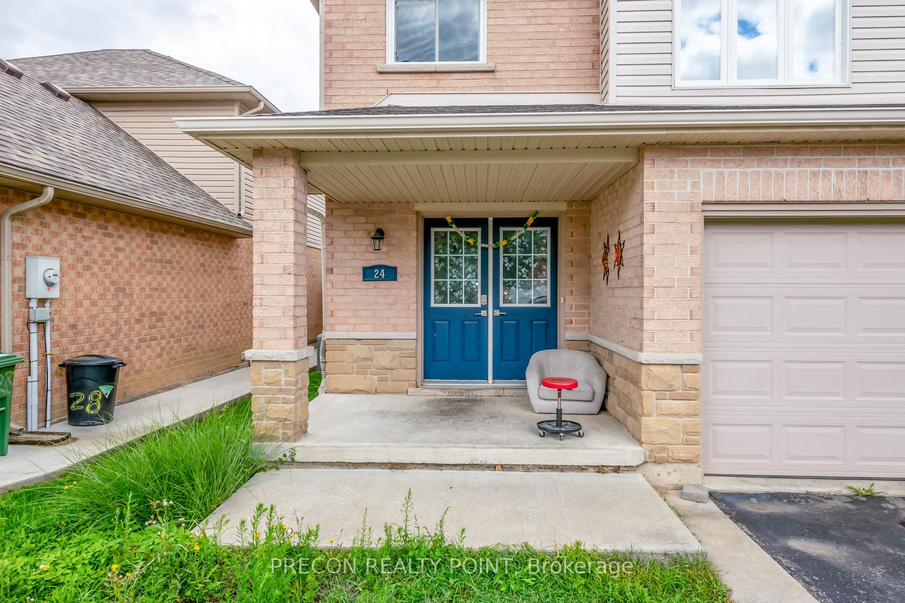 Photo 4 of 24 Midanbury Way, Hamilton, Mount Hope — HOMEH
