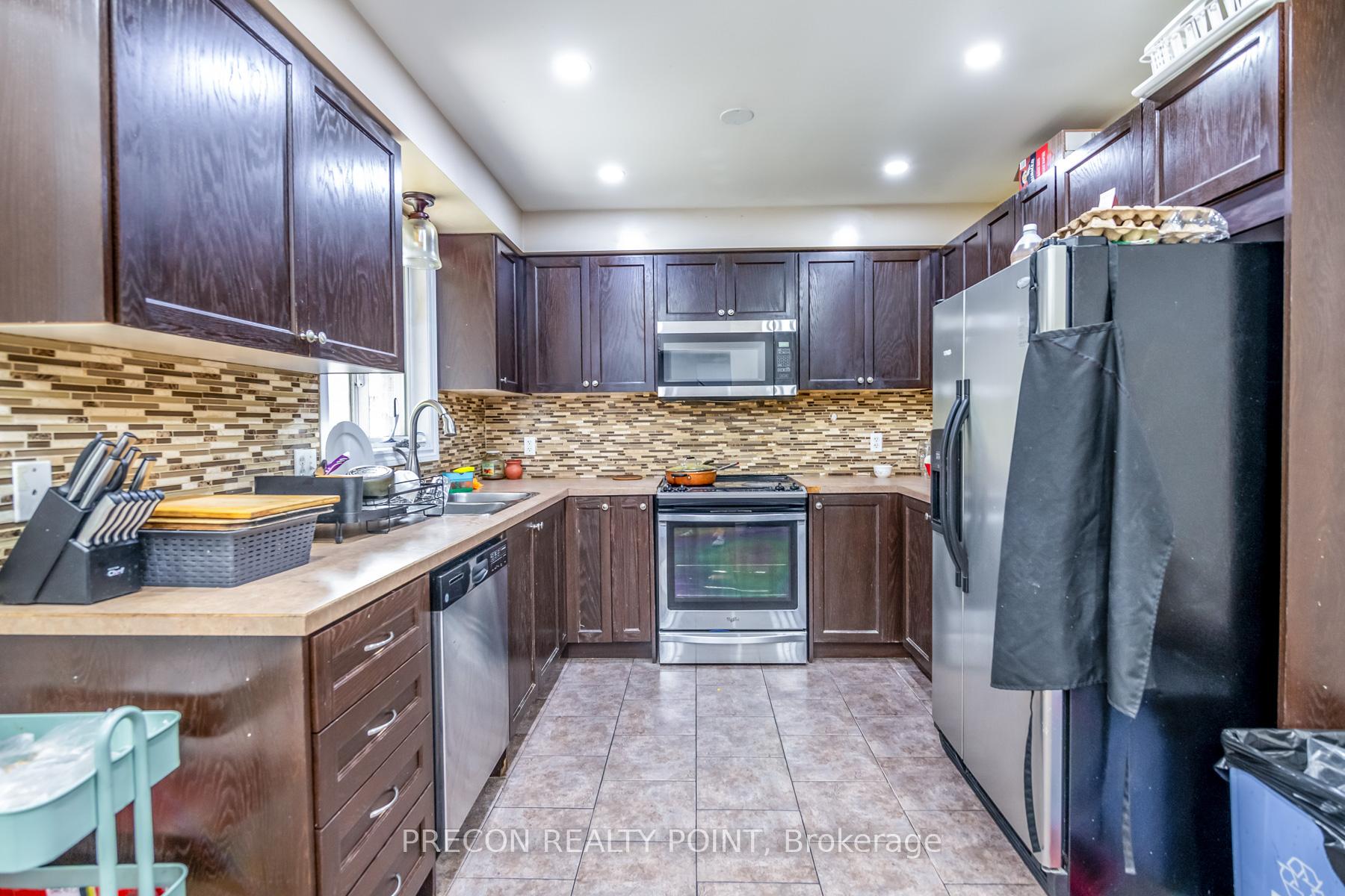 Photo 7 of 24 Midanbury Way, Hamilton, Mount Hope — HOMEH