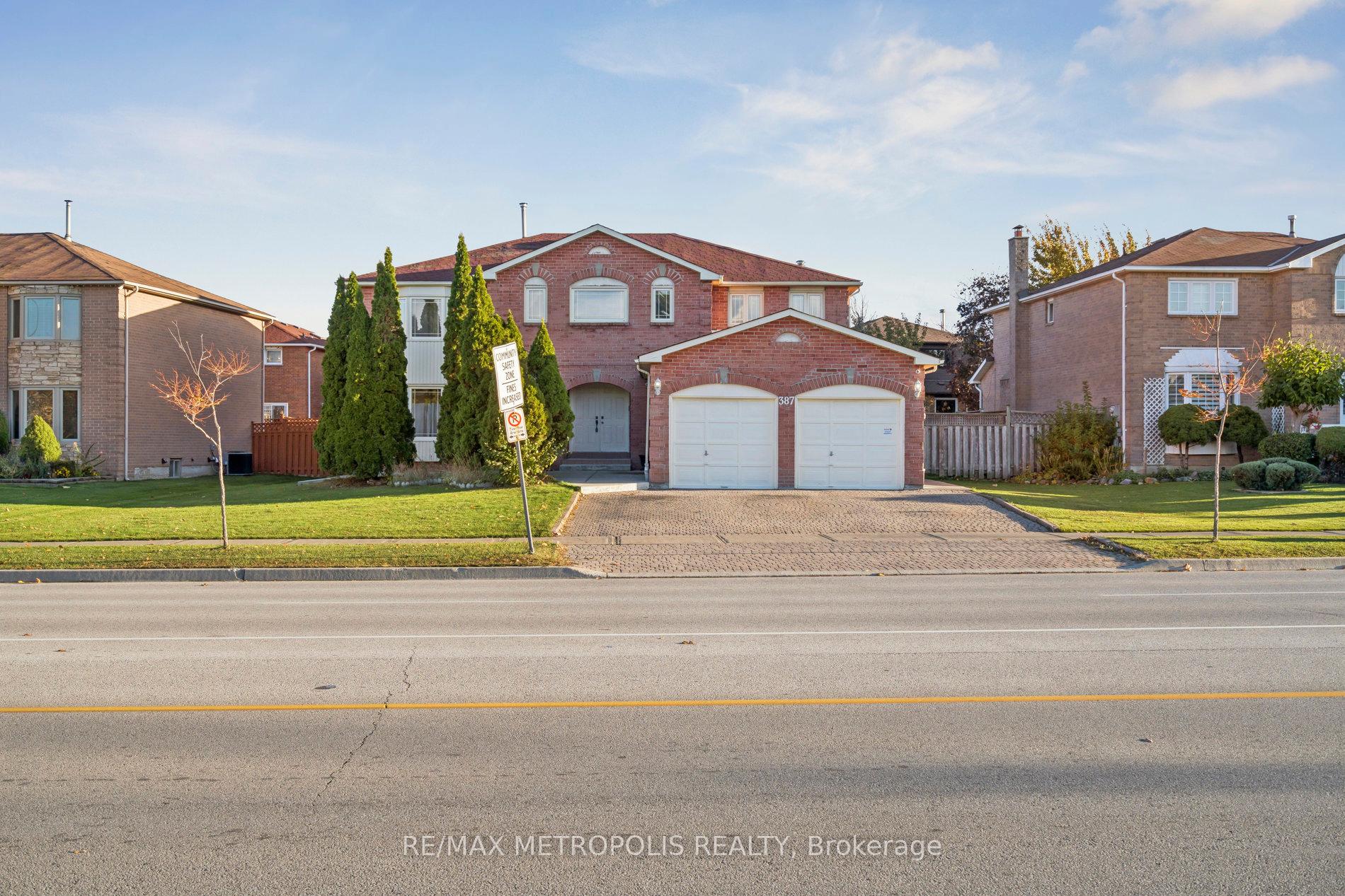 Photo 1 of 387 Ray Lawson Boulevard, Brampton, Fletcher's Creek South — HOMEH