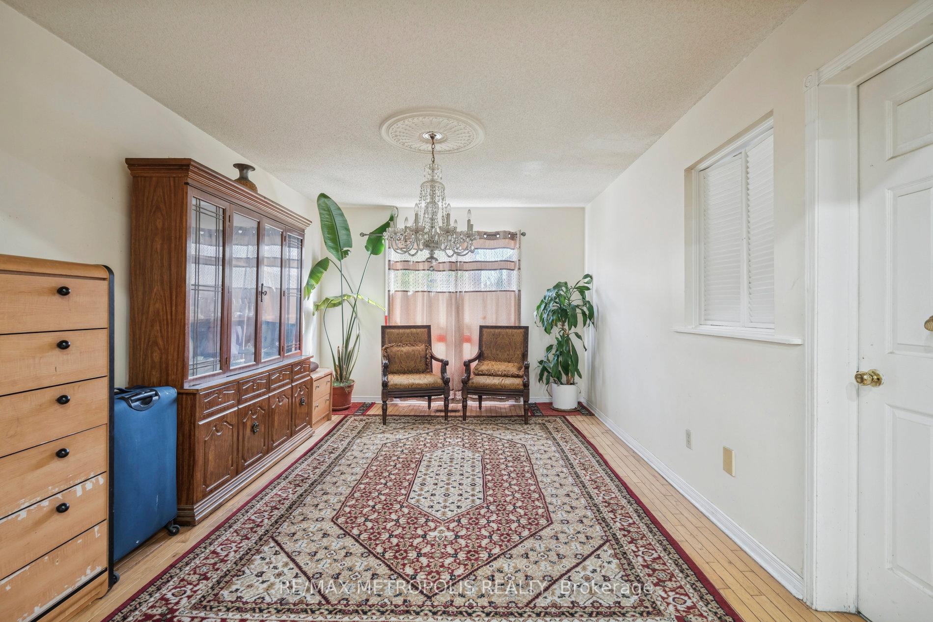 Photo 9 of 387 Ray Lawson Boulevard, Brampton, Fletcher's Creek South — HOMEH