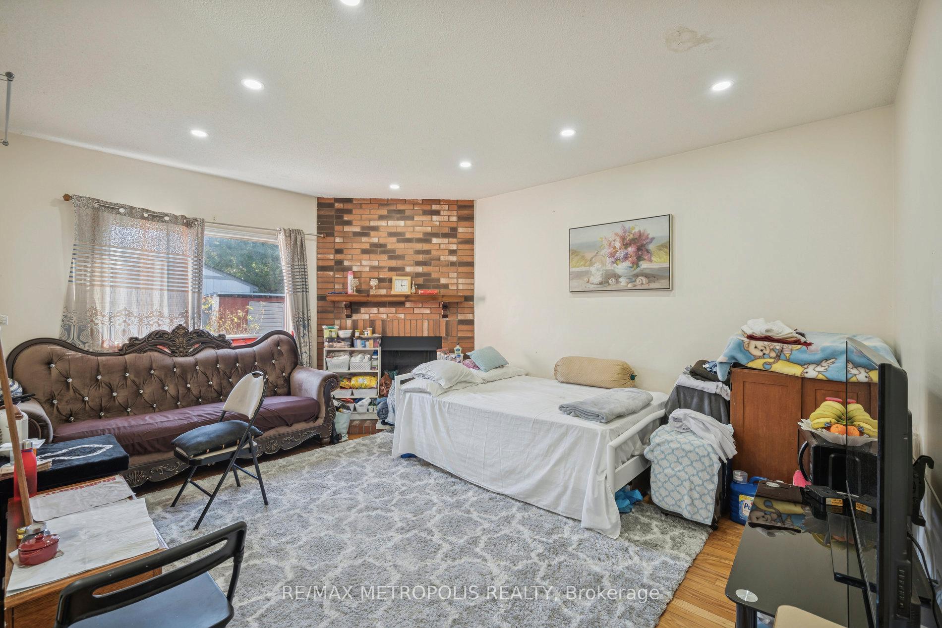 Photo 16 of 387 Ray Lawson Boulevard, Brampton, Fletcher's Creek South — HOMEH