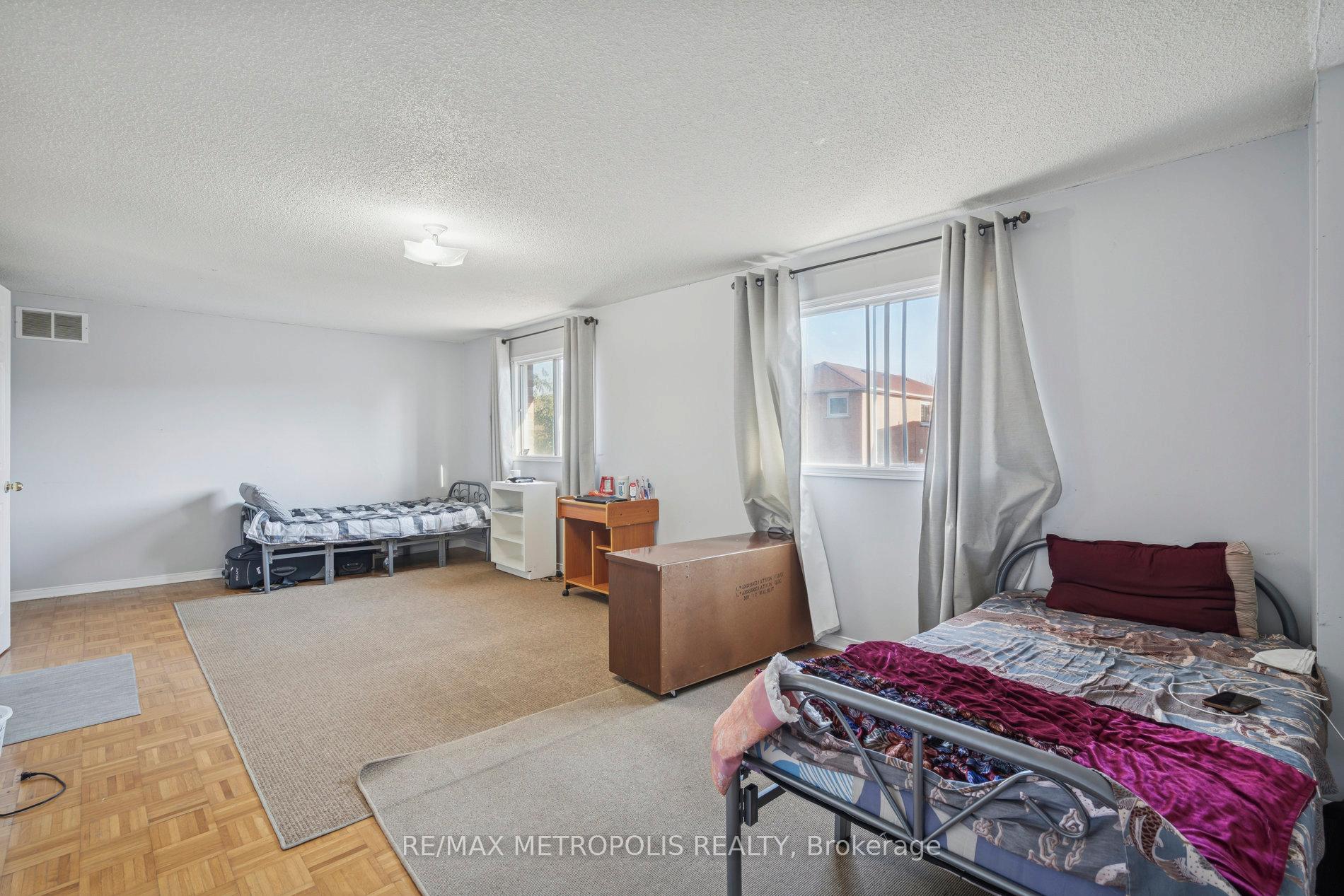 Photo 23 of 387 Ray Lawson Boulevard, Brampton, Fletcher's Creek South — HOMEH