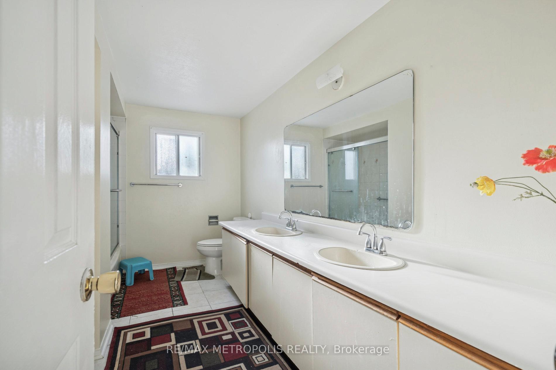 Photo 31 of 387 Ray Lawson Boulevard, Brampton, Fletcher's Creek South — HOMEH