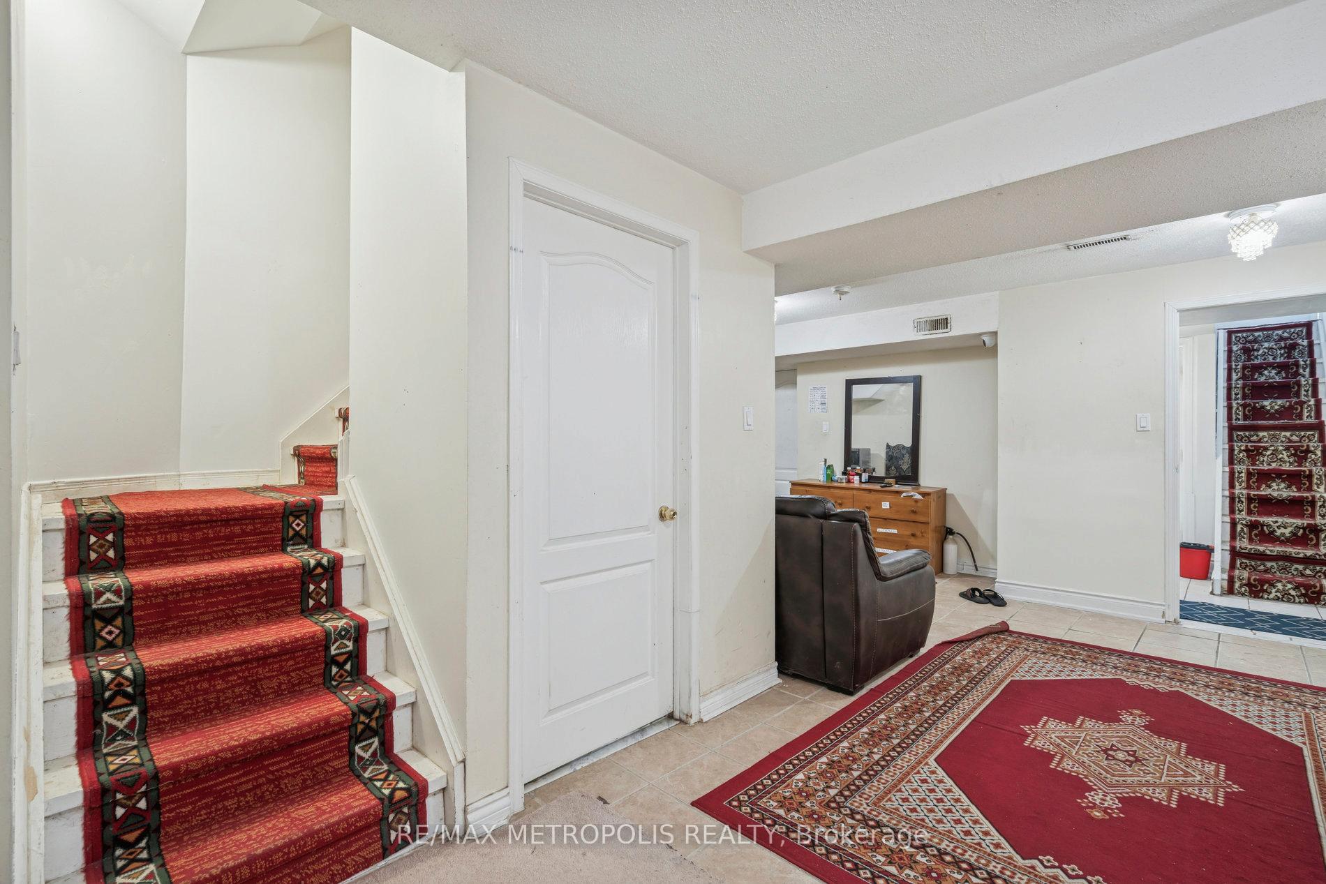 Photo 33 of 387 Ray Lawson Boulevard, Brampton, Fletcher's Creek South — HOMEH
