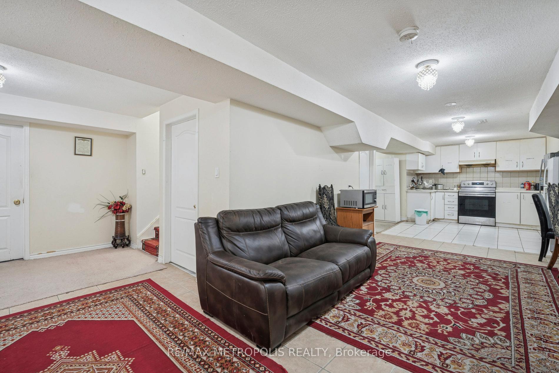 Photo 35 of 387 Ray Lawson Boulevard, Brampton, Fletcher's Creek South — HOMEH