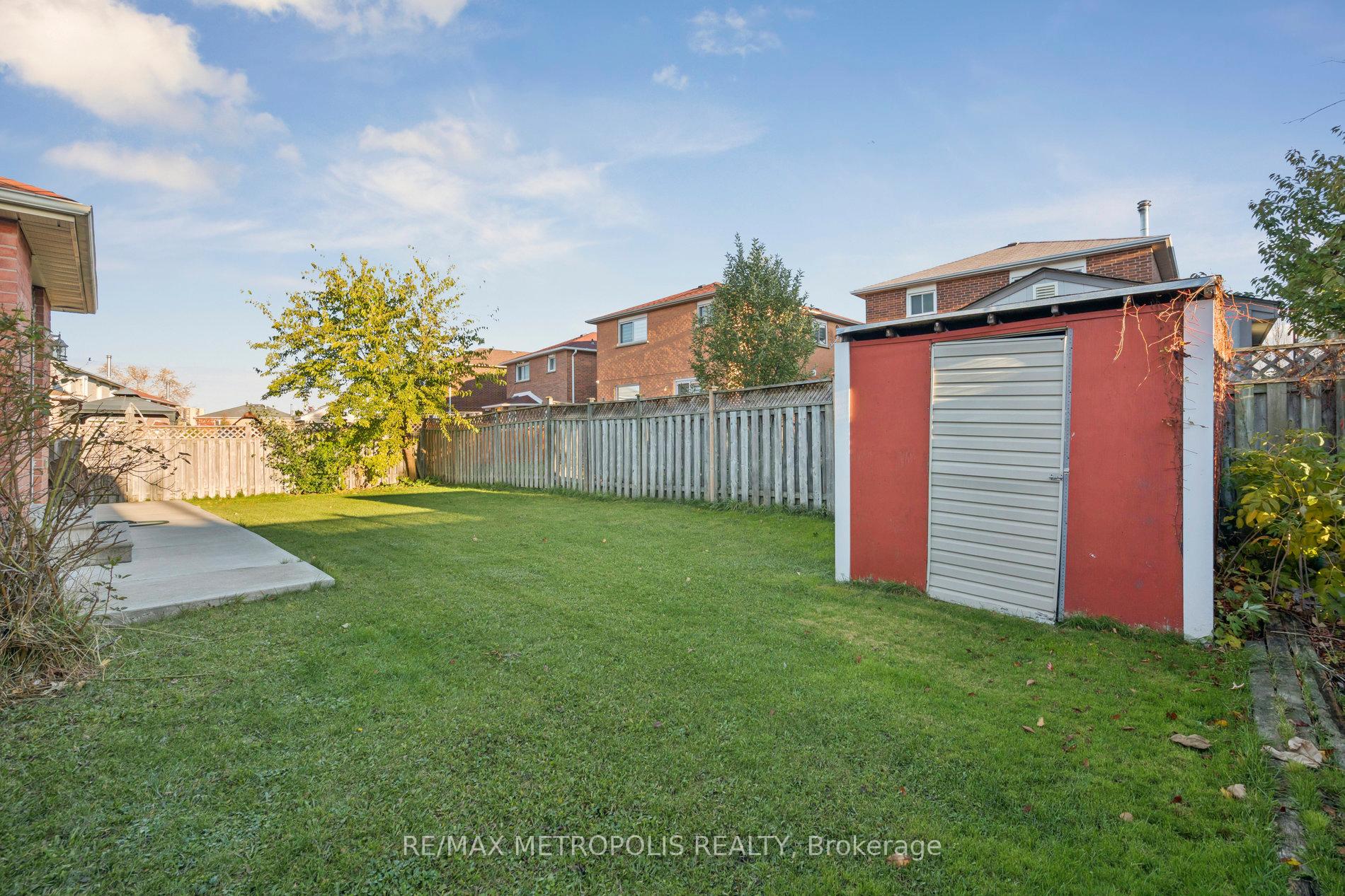 Photo 46 of 387 Ray Lawson Boulevard, Brampton, Fletcher's Creek South — HOMEH