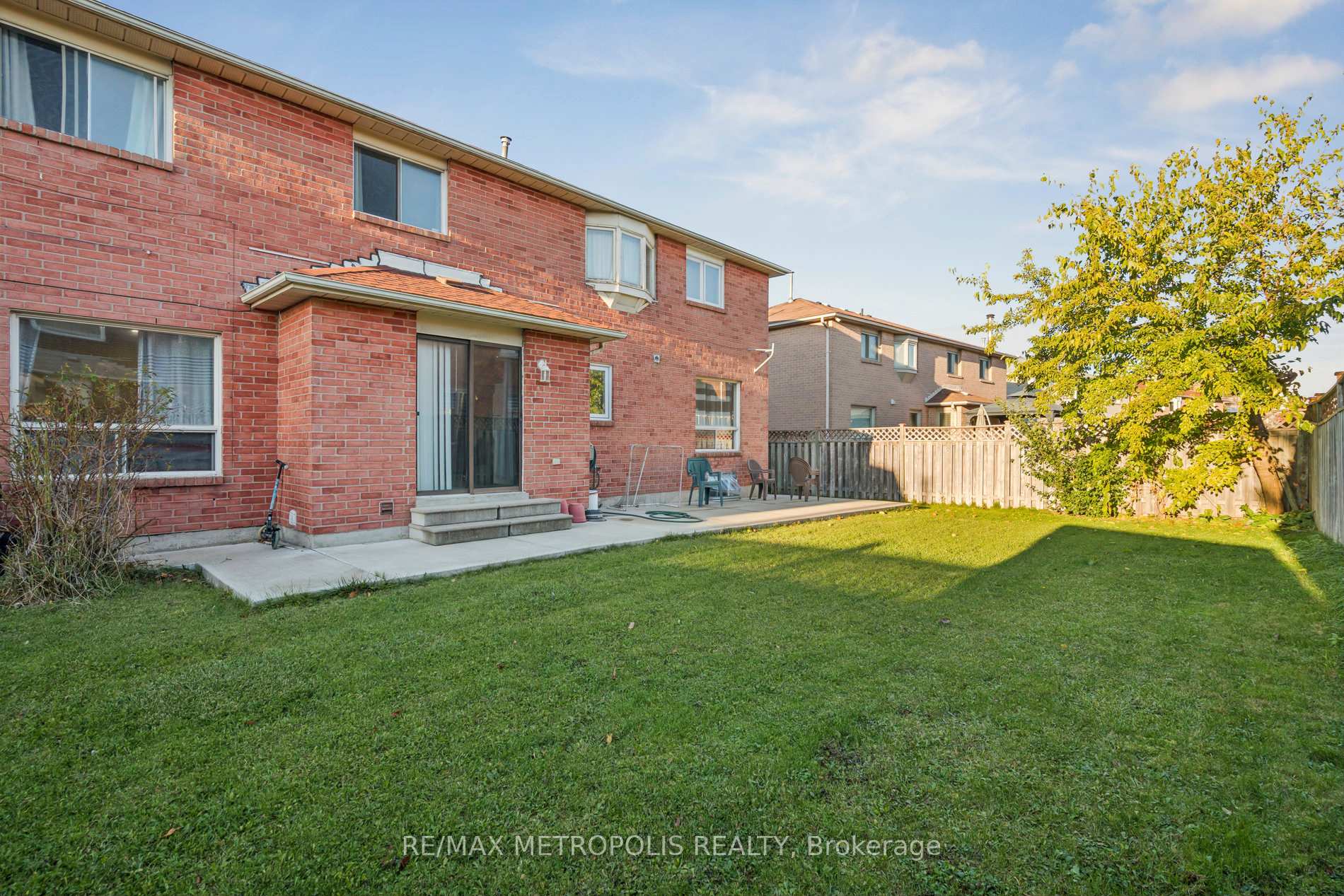 Photo 47 of 387 Ray Lawson Boulevard, Brampton, Fletcher's Creek South — HOMEH