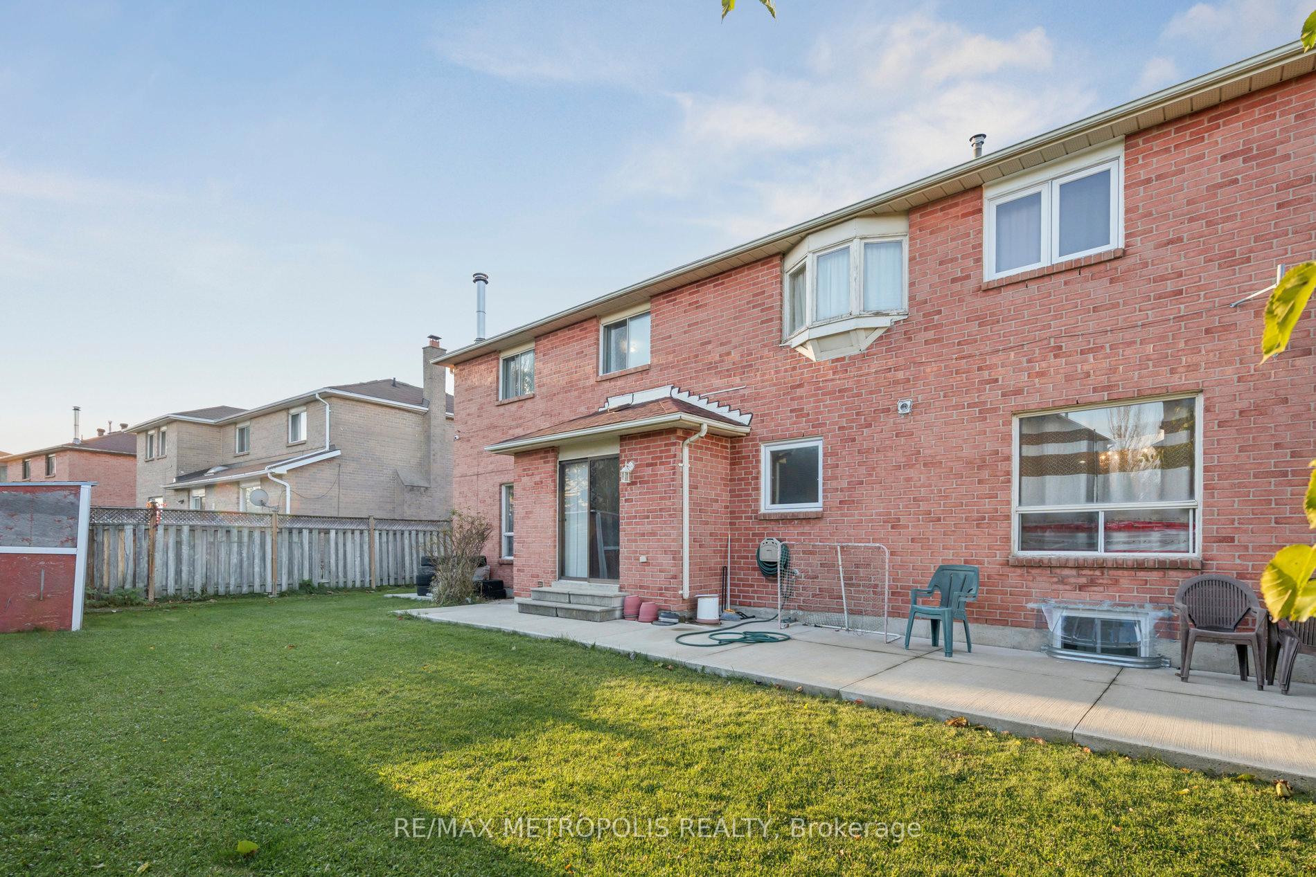 Photo 49 of 387 Ray Lawson Boulevard, Brampton, Fletcher's Creek South — HOMEH