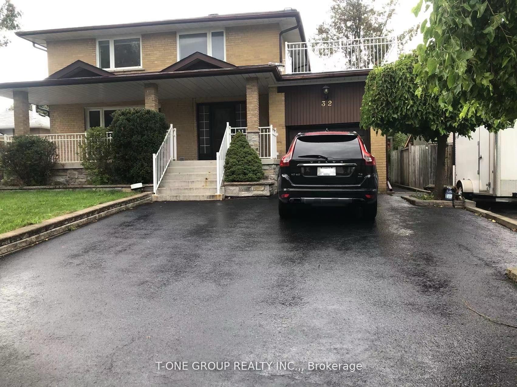 Front of 32 Flowertown Avenue