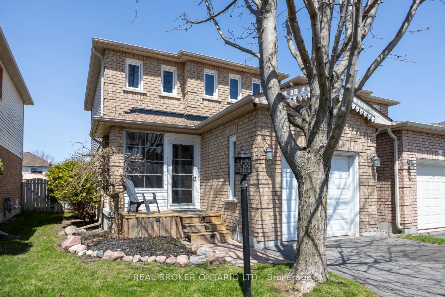 Photo 1 of 22 Willey Drive, Clarington, Bowmanville — HOMEH