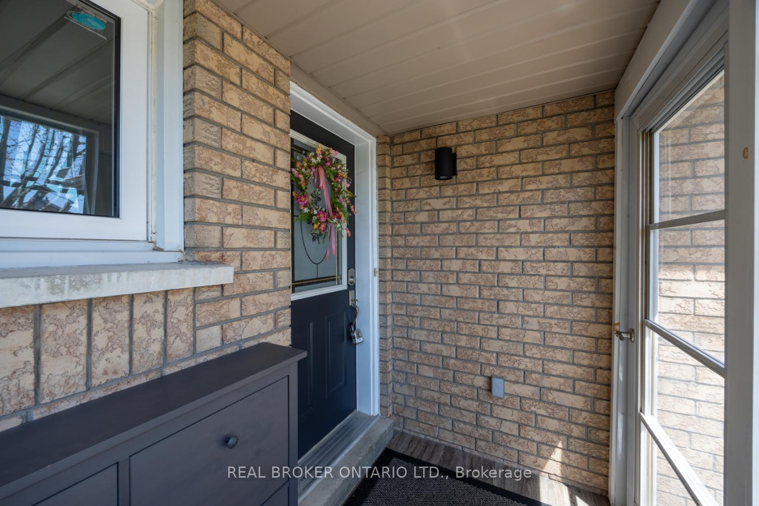 Photo 6 of 22 Willey Drive, Clarington, Bowmanville — HOMEH
