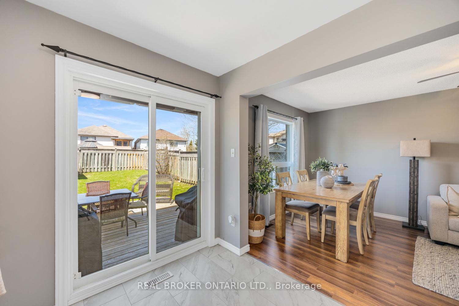 Photo 10 of 22 Willey Drive, Clarington, Bowmanville — HOMEH