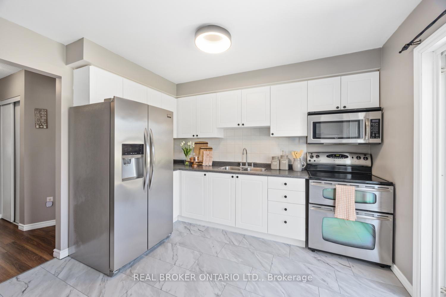 Photo 13 of 22 Willey Drive, Clarington, Bowmanville — HOMEH