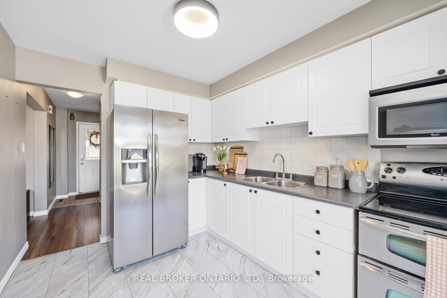 Photo 15 of 22 Willey Drive, Clarington, Bowmanville — HOMEH
