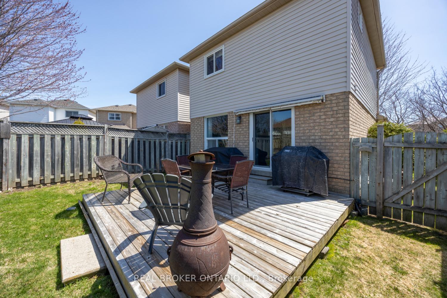 Photo 19 of 22 Willey Drive, Clarington, Bowmanville — HOMEH