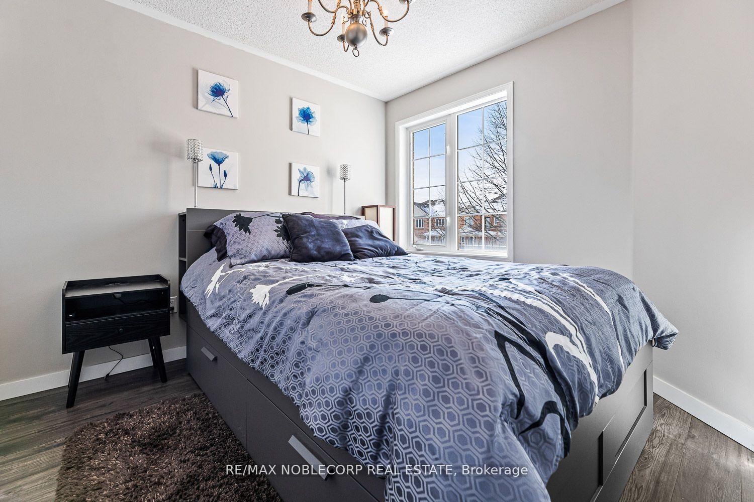 Photo 14 of 108 Senator Way E, Caledon, Bolton North — HOMEH