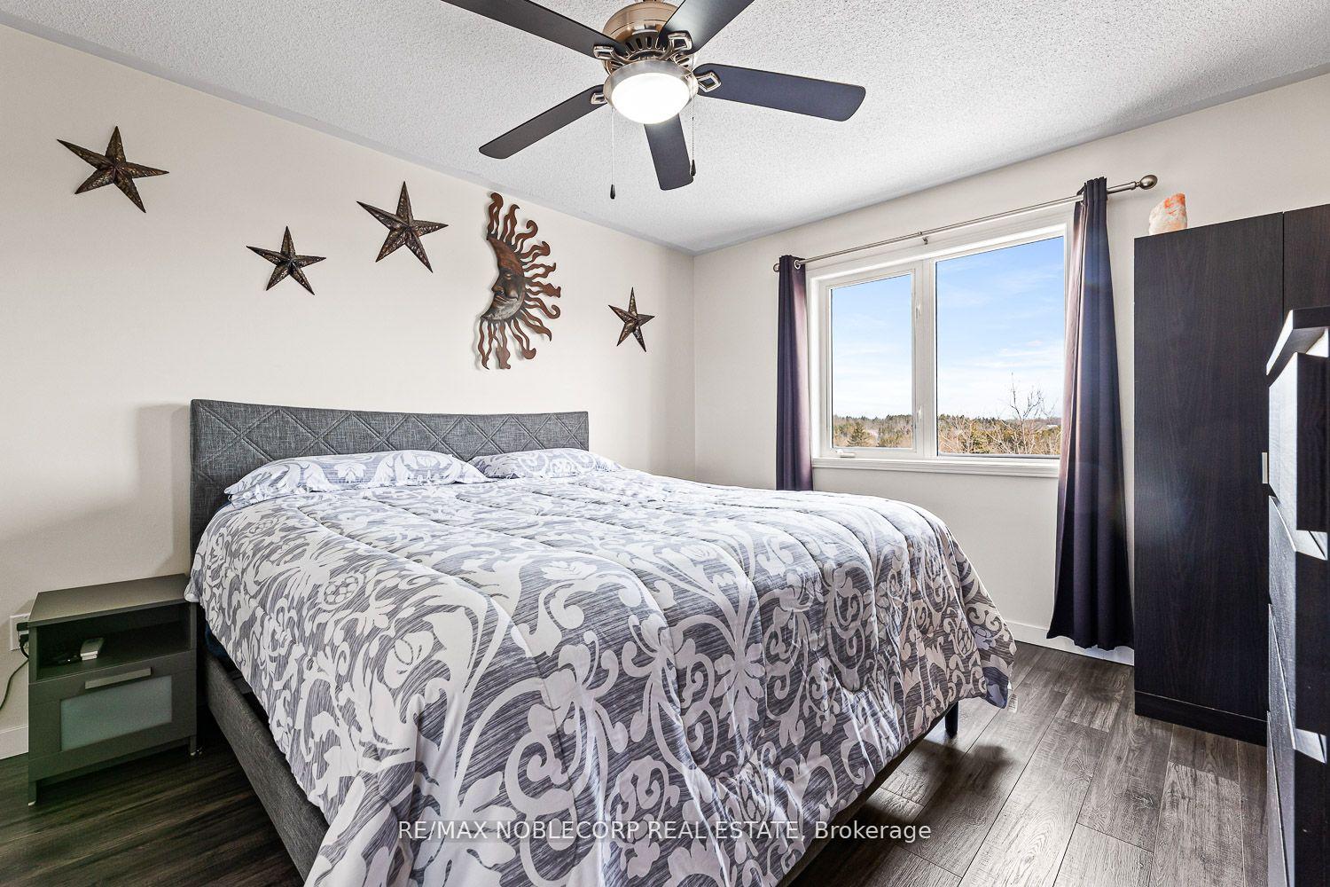 Photo 19 of 108 Senator Way E, Caledon, Bolton North — HOMEH