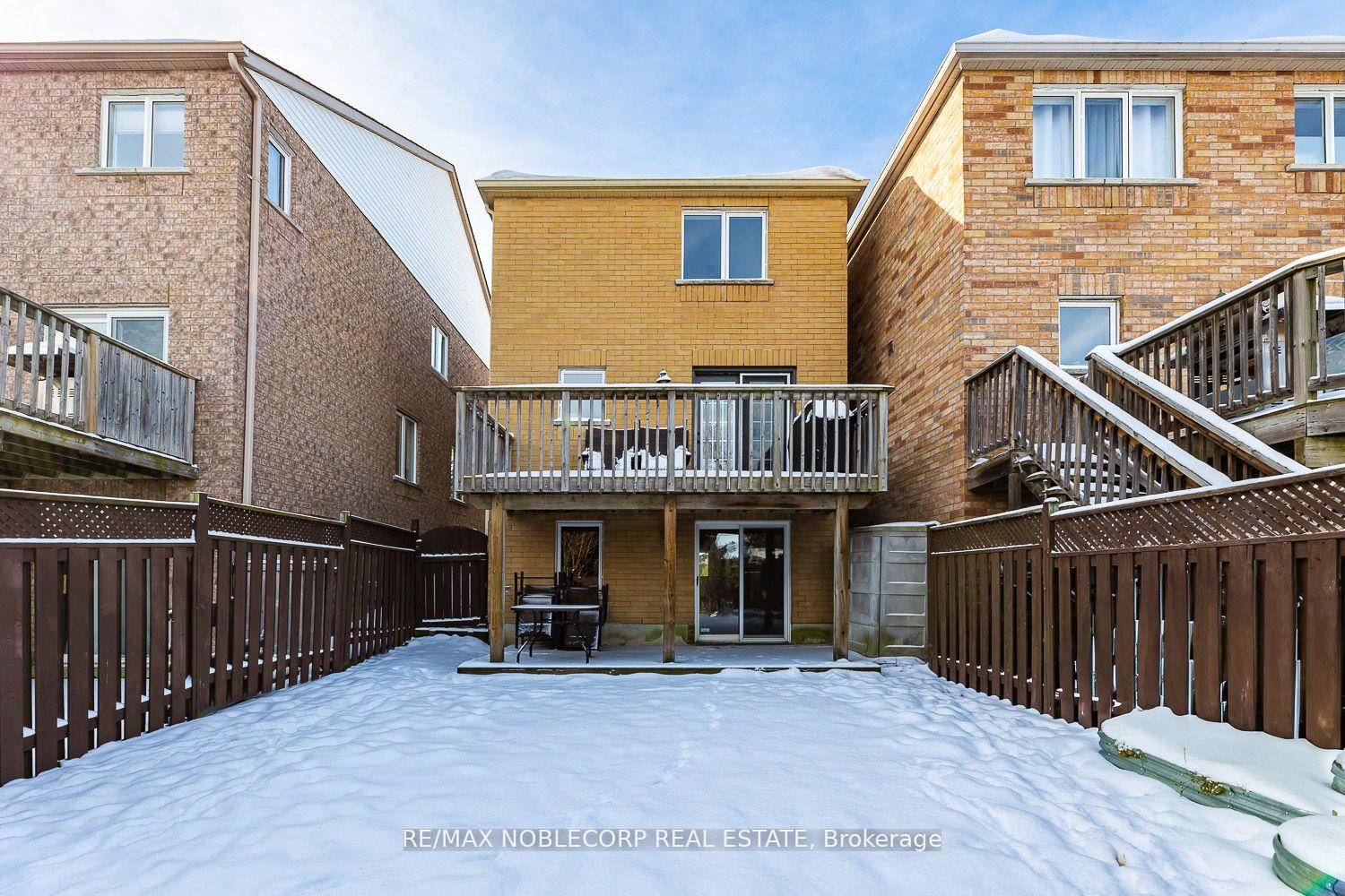 Photo 30 of 108 Senator Way E, Caledon, Bolton North — HOMEH