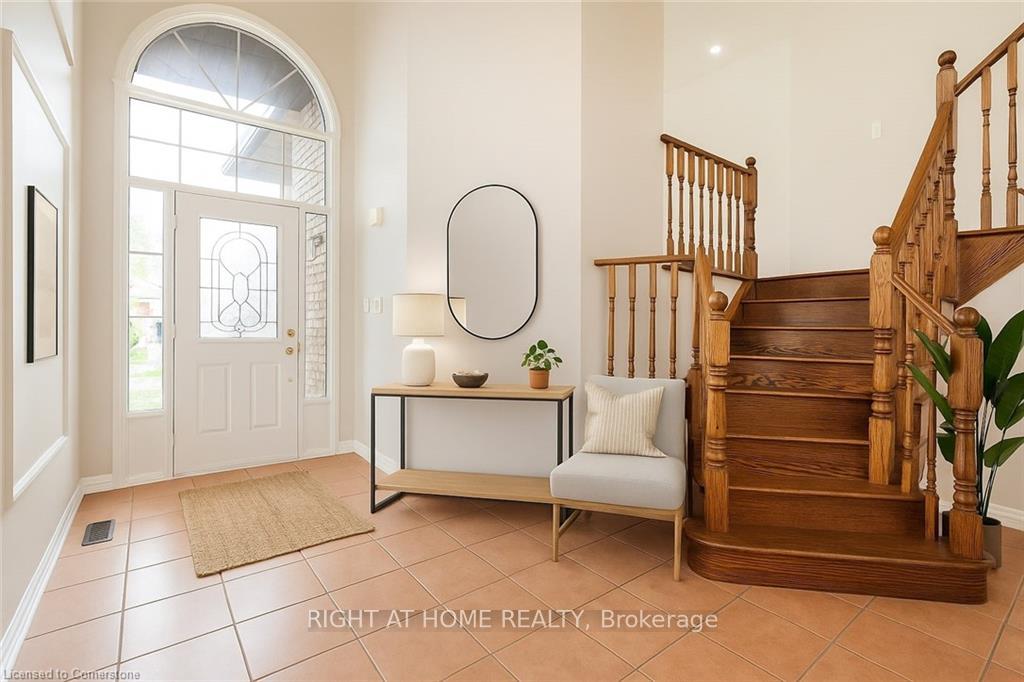 Photo 2 of 1262 Upper Paradise Road, Hamilton, Carpenter — HOMEH