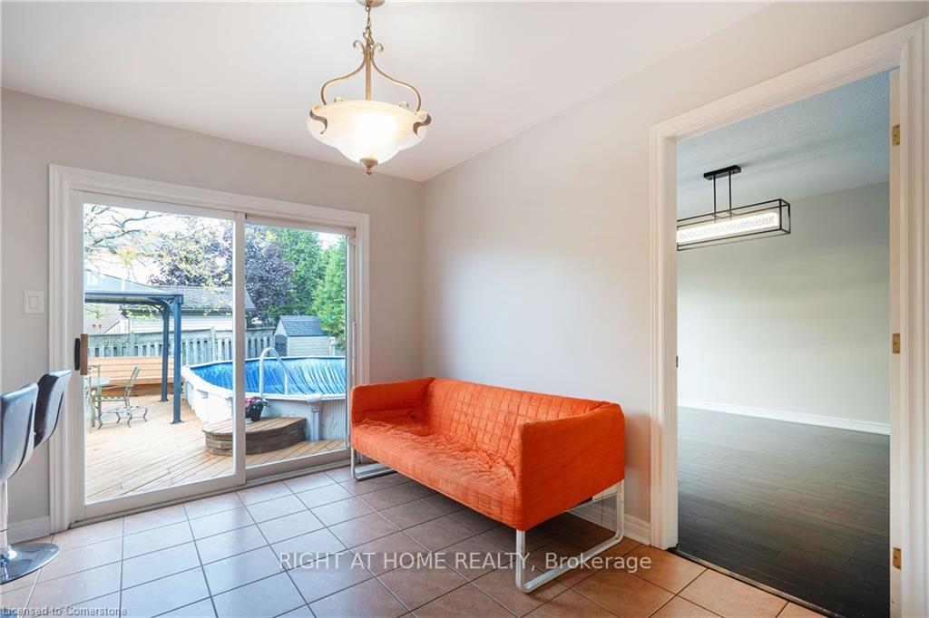 Photo 8 of 1262 Upper Paradise Road, Hamilton, Carpenter — HOMEH