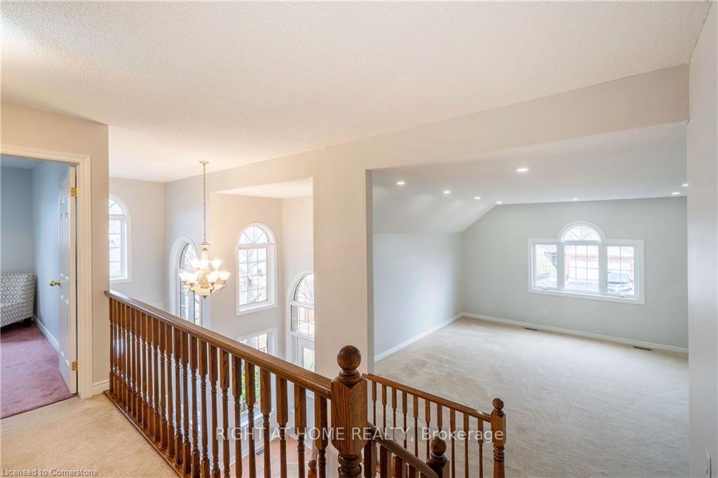 Photo 20 of 1262 Upper Paradise Road, Hamilton, Carpenter — HOMEH