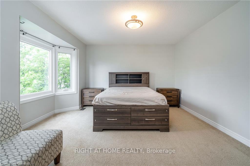 Photo 22 of 1262 Upper Paradise Road, Hamilton, Carpenter — HOMEH