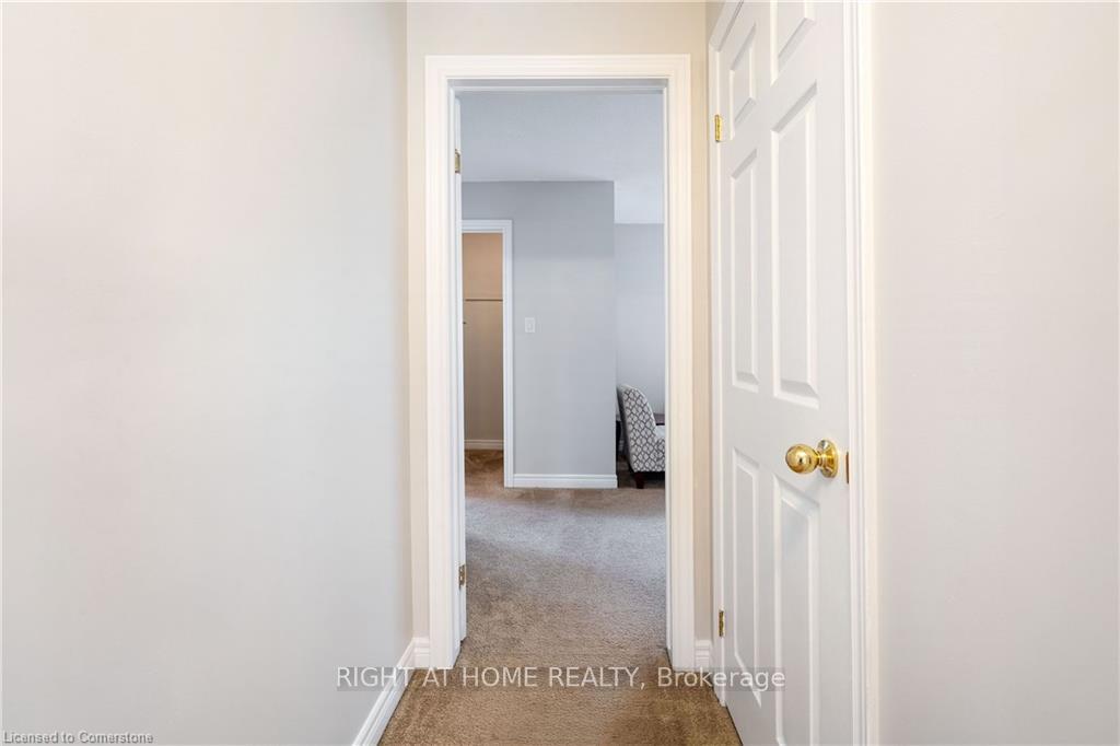 Photo 23 of 1262 Upper Paradise Road, Hamilton, Carpenter — HOMEH