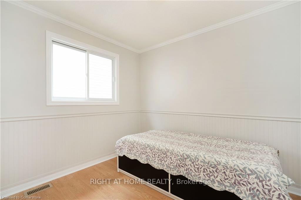 Photo 28 of 1262 Upper Paradise Road, Hamilton, Carpenter — HOMEH
