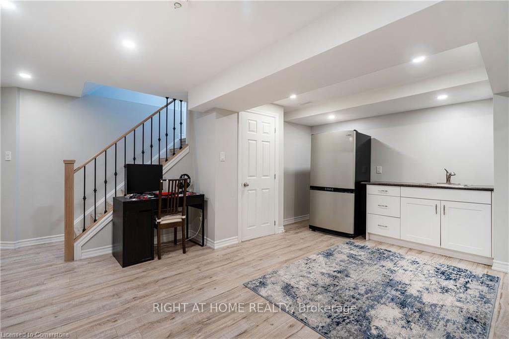 Photo 34 of 1262 Upper Paradise Road, Hamilton, Carpenter — HOMEH