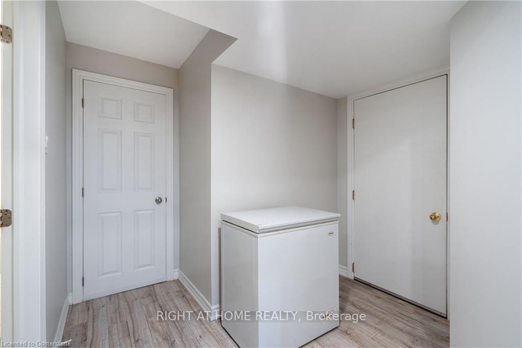 Photo 36 of 1262 Upper Paradise Road, Hamilton, Carpenter — HOMEH