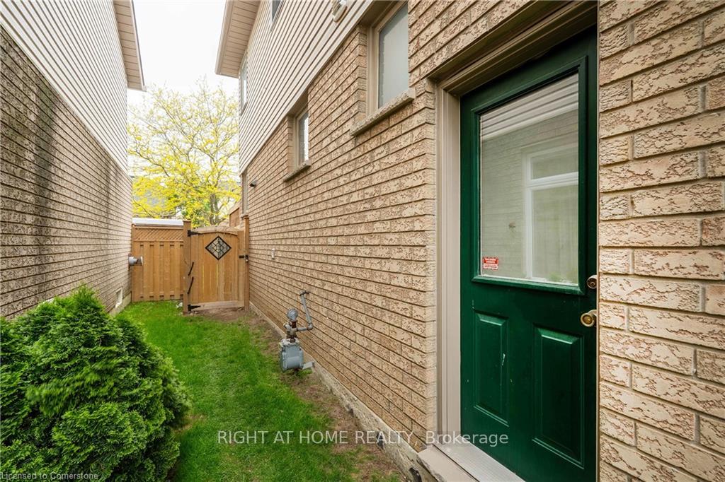 Photo 41 of 1262 Upper Paradise Road, Hamilton, Carpenter — HOMEH