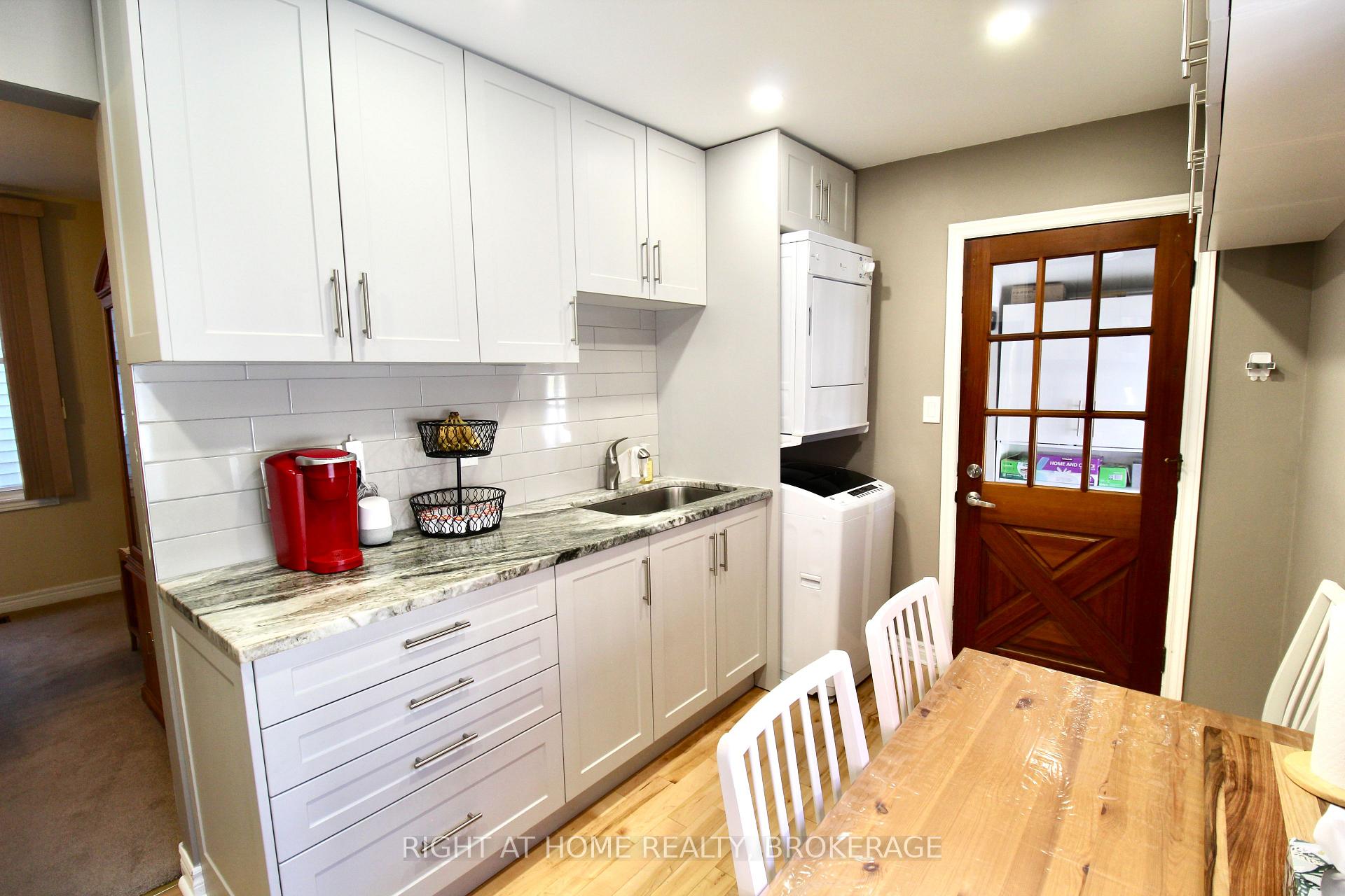 Photo 3 of 94 Canada Street, Hamilton, Kirkendall — HOMEH