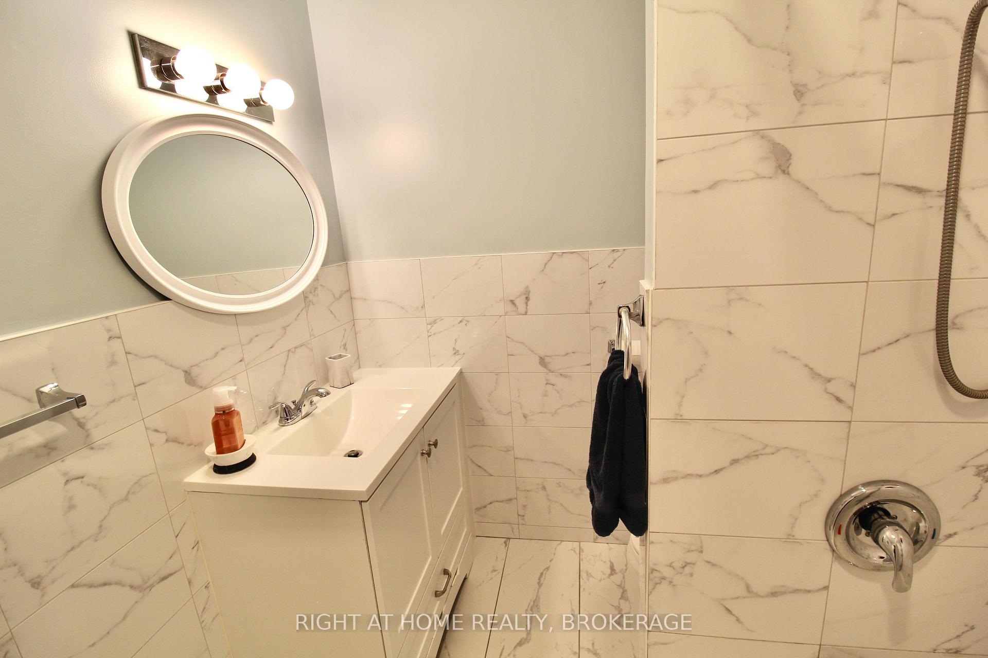 Photo 10 of 94 Canada Street, Hamilton, Kirkendall — HOMEH