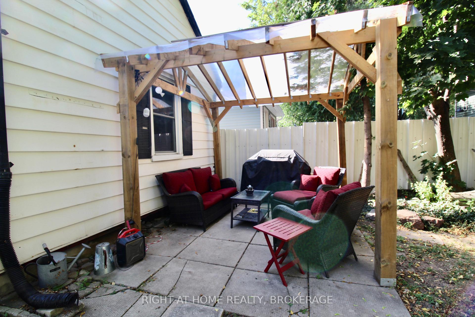 Photo 19 of 94 Canada Street, Hamilton, Kirkendall — HOMEH