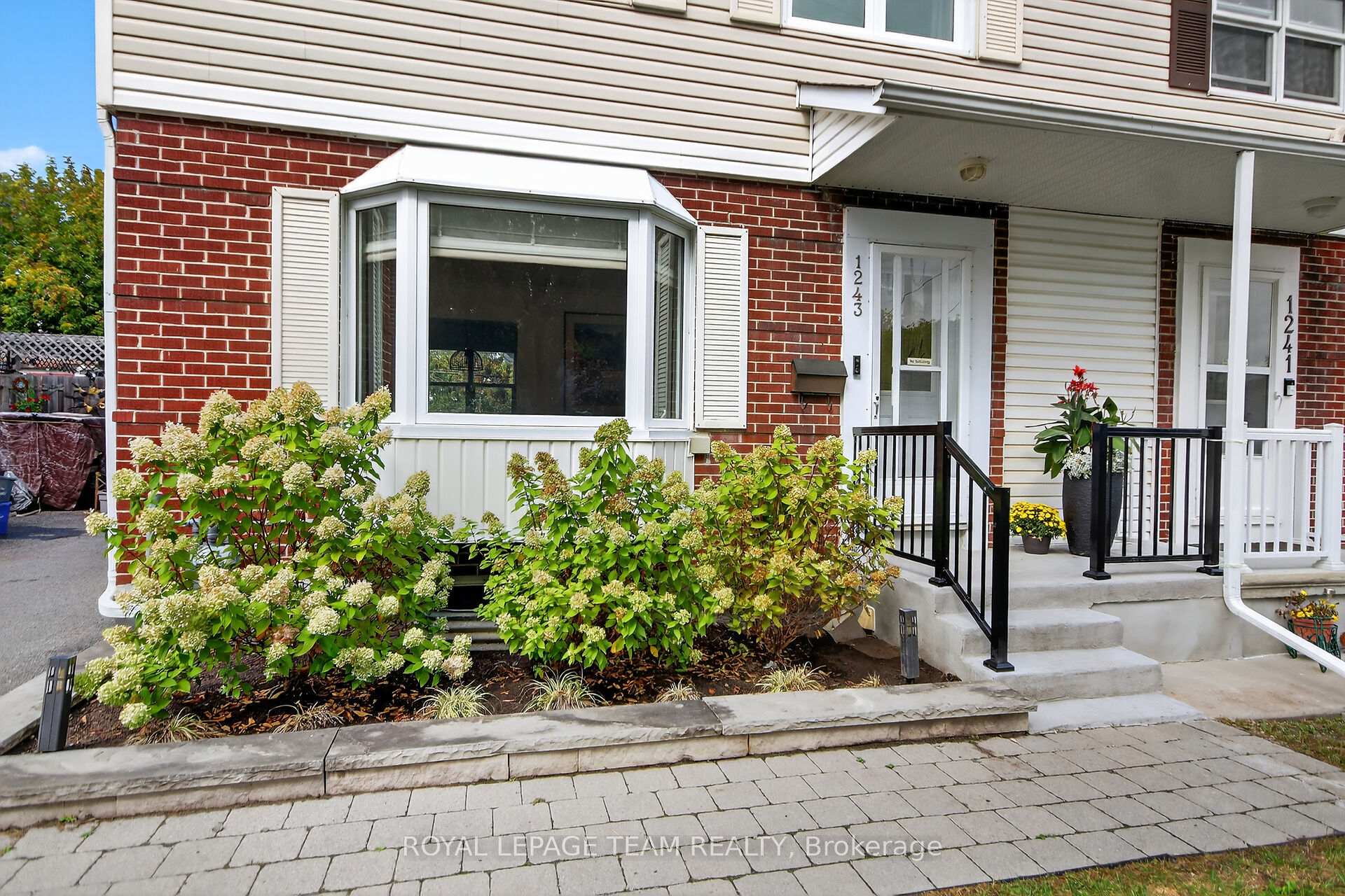 Photo 11 of 1243 Kingston Avenue, Ottawa, Carlington — HOMEH