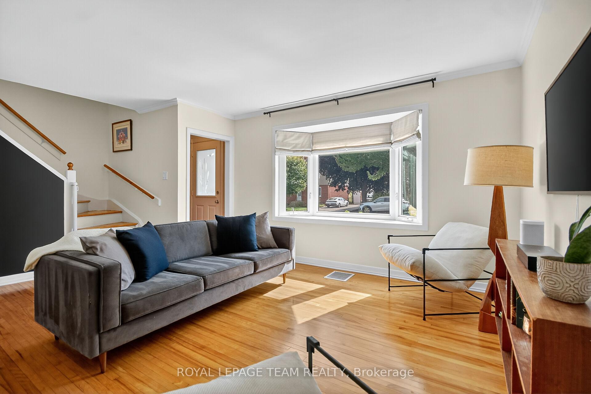 Photo 5 of 1243 Kingston Avenue, Ottawa, Carlington — HOMEH
