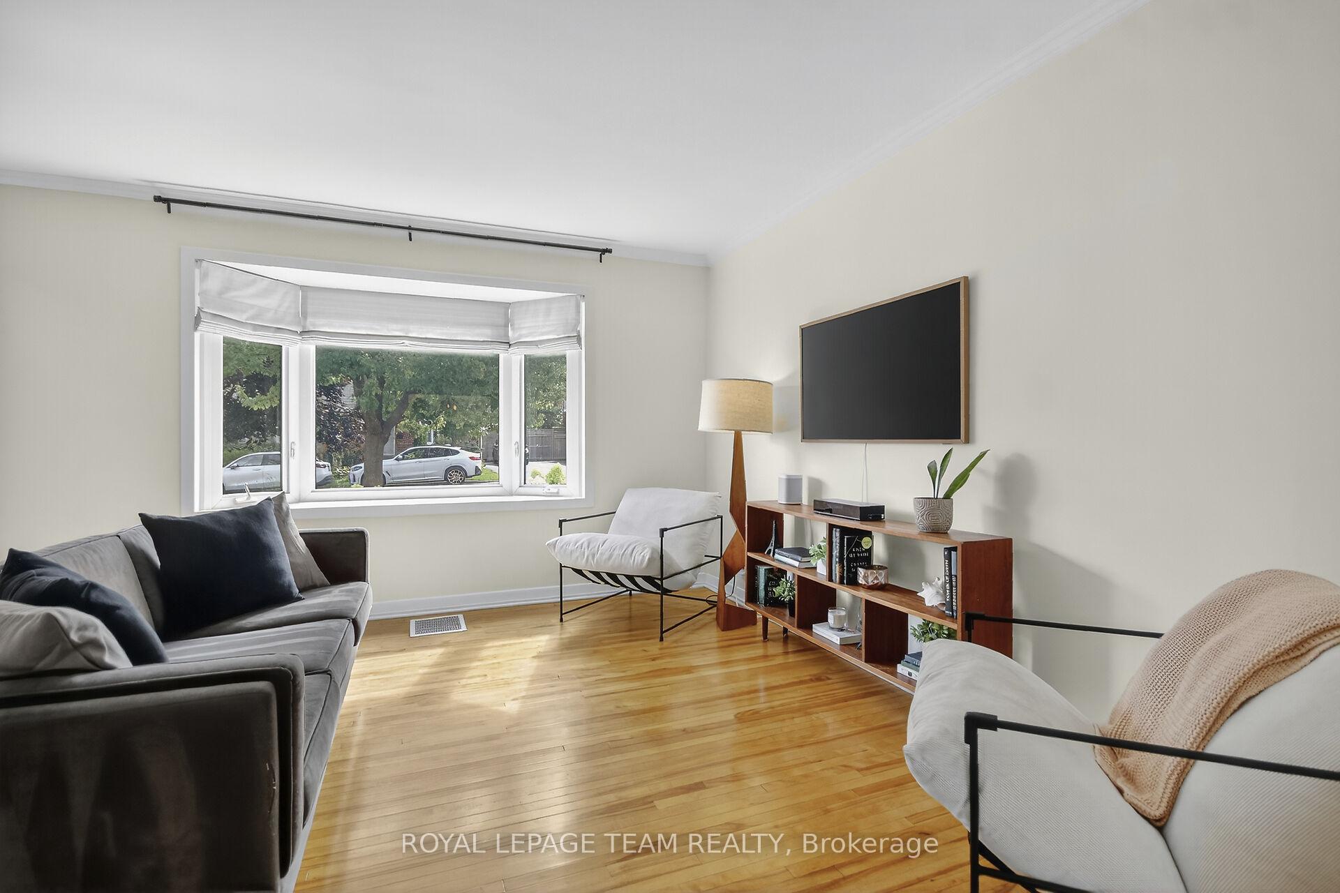 Photo 6 of 1243 Kingston Avenue, Ottawa, Carlington — HOMEH