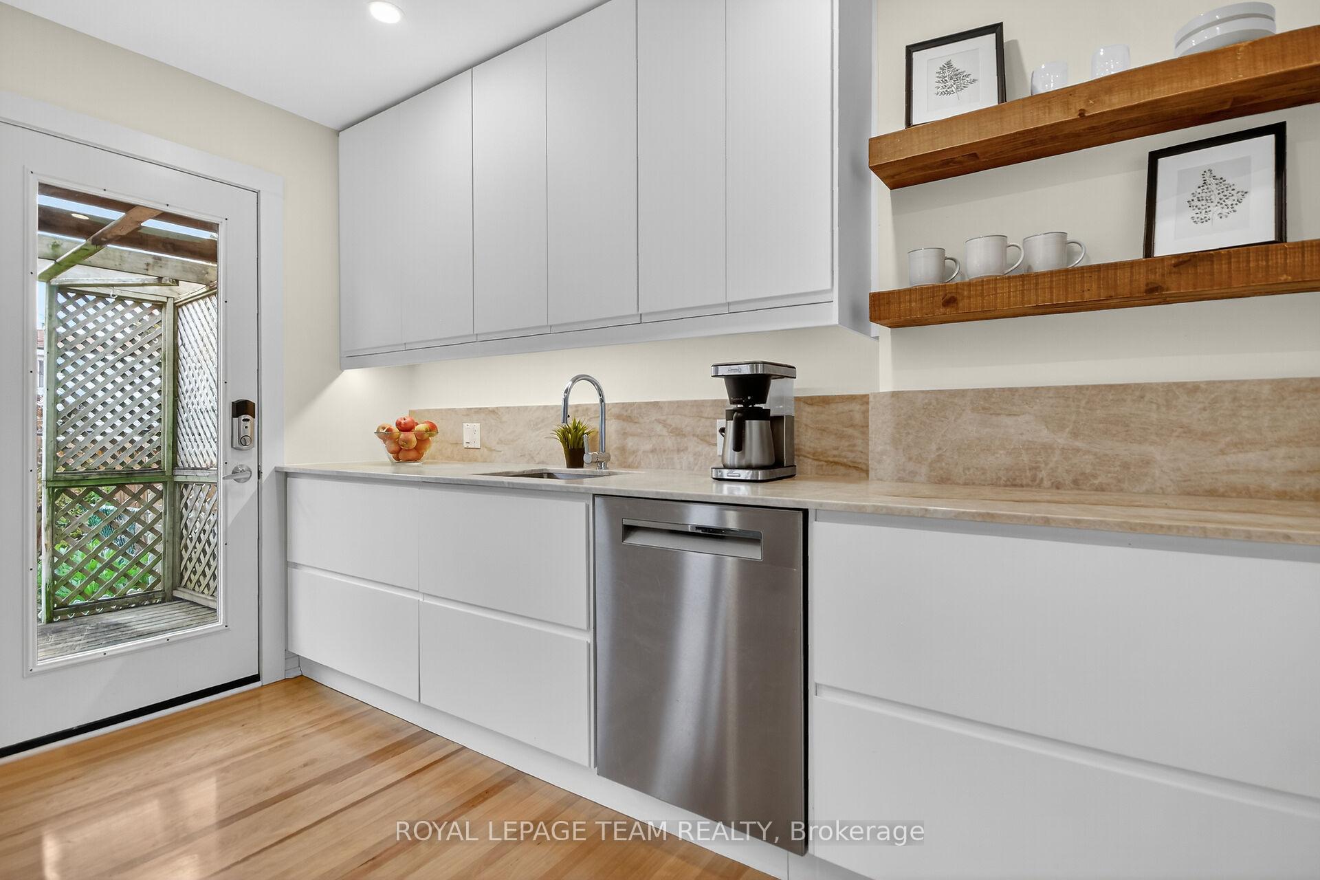 Photo 18 of 1243 Kingston Avenue, Ottawa, Carlington — HOMEH
